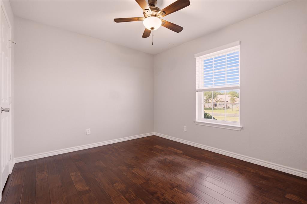 1915 Thornberry Drive, Melissa, TX 75454
