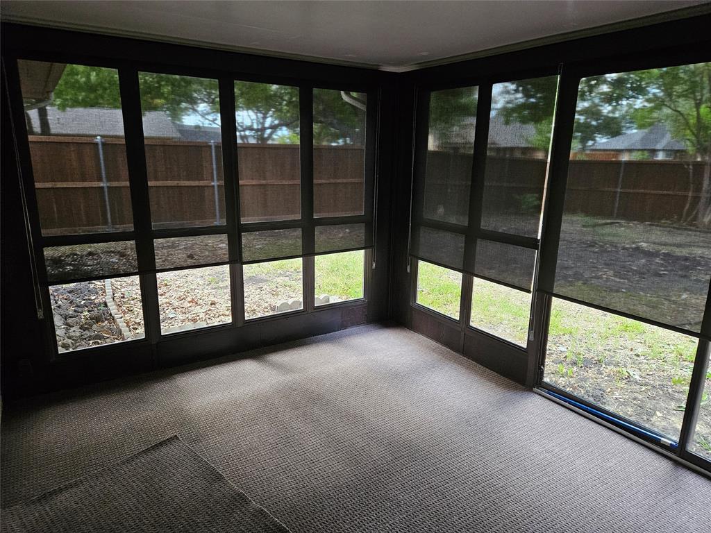 This room has new indoor/out door carpet.