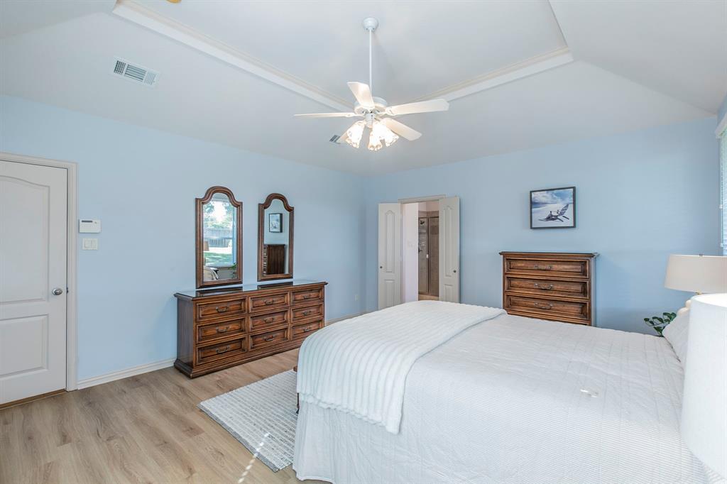 120 Crestbrook Court, Midlothian, TX 76065