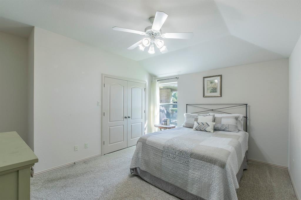 120 Crestbrook Court, Midlothian, TX 76065