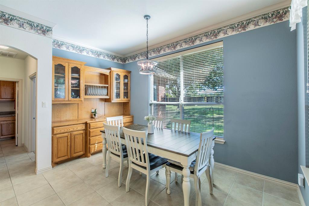 120 Crestbrook Court, Midlothian, TX 76065