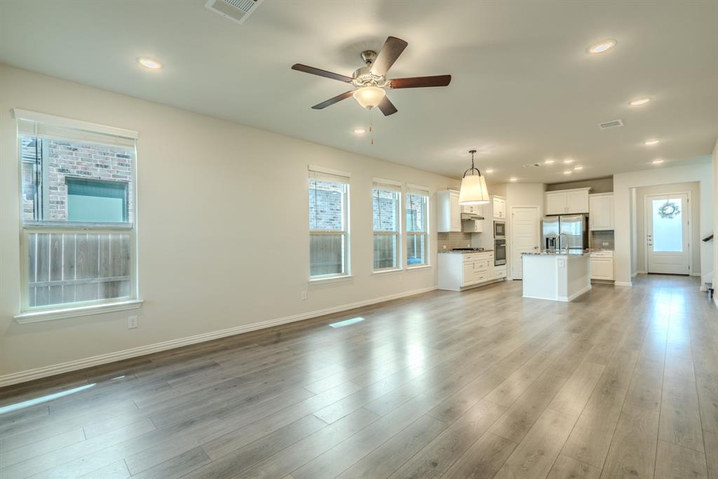 Open living area ready for your decorating touches.