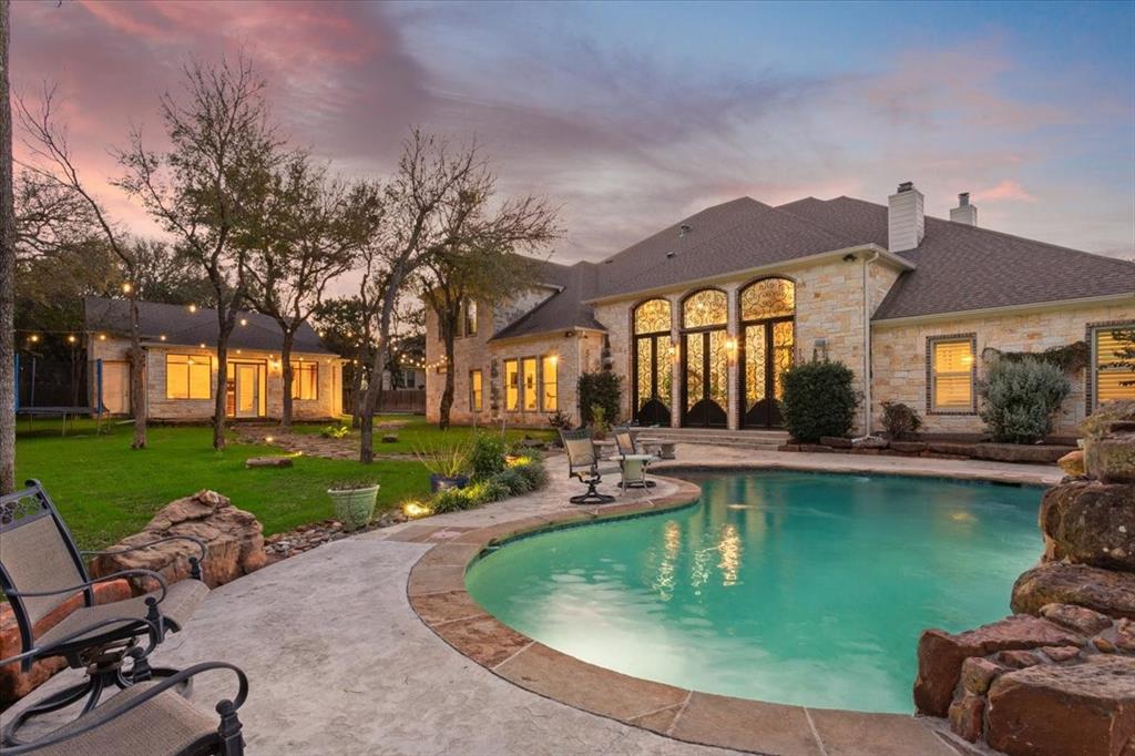 10020 Hidden Bluff, Waco, TX 76657