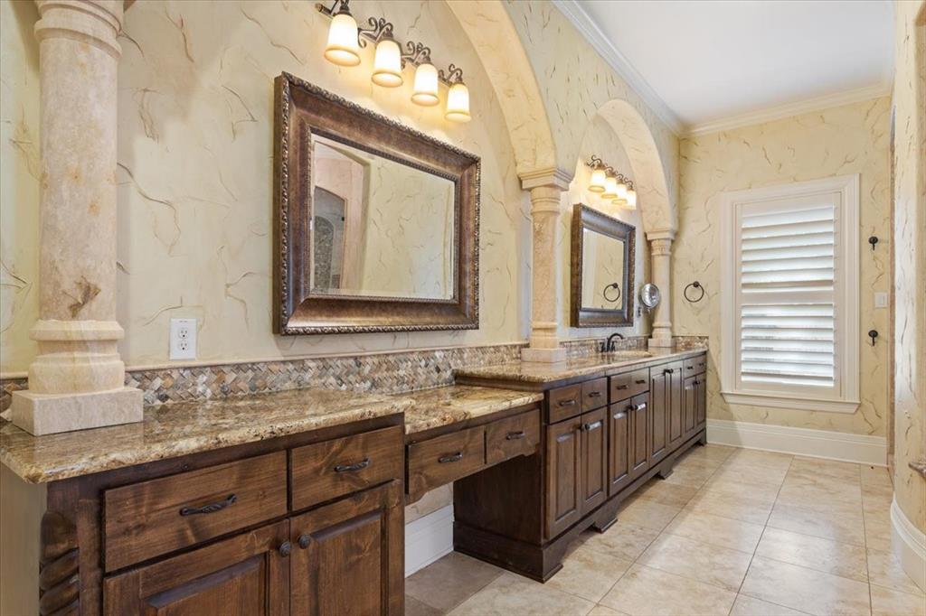 10020 Hidden Bluff, Waco, TX 76657