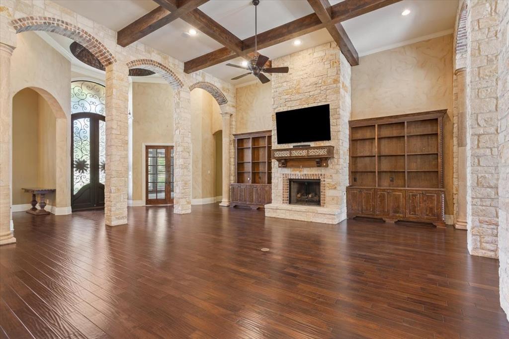 10020 Hidden Bluff, Waco, TX 76657