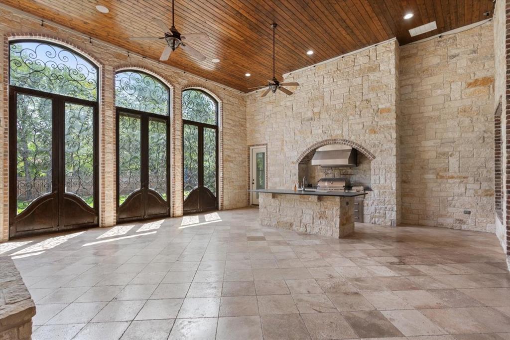 10020 Hidden Bluff, Waco, TX 76657