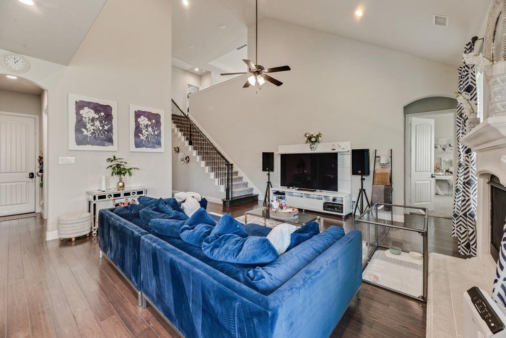 4612 Morning Glory Lane, Mansfield, TX 76063