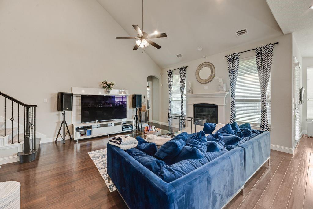4612 Morning Glory Lane, Mansfield, TX 76063