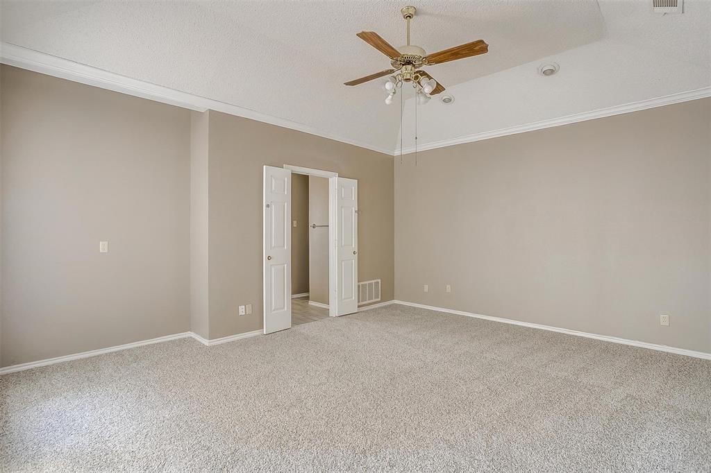 9017 Rodeo Drive, Irving, TX 75063 9017 Rodeo Drive, Irving, TX 75063