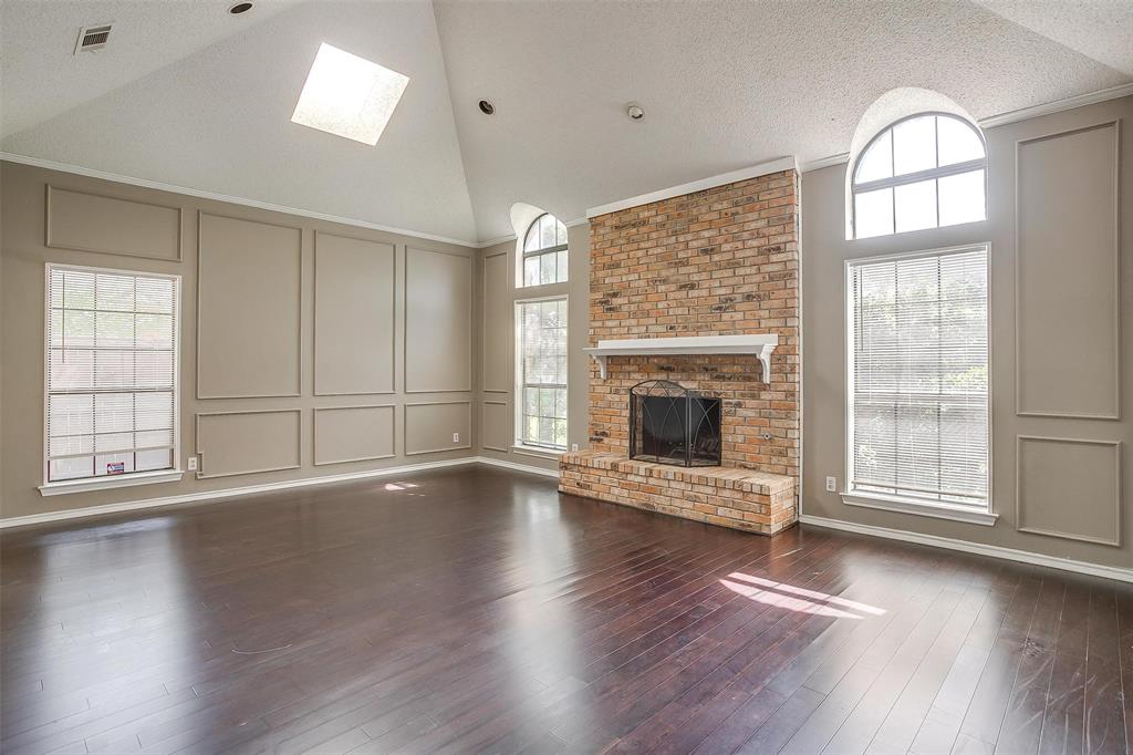 9017 Rodeo Drive, Irving, TX 75063 9017 Rodeo Drive, Irving, TX 75063