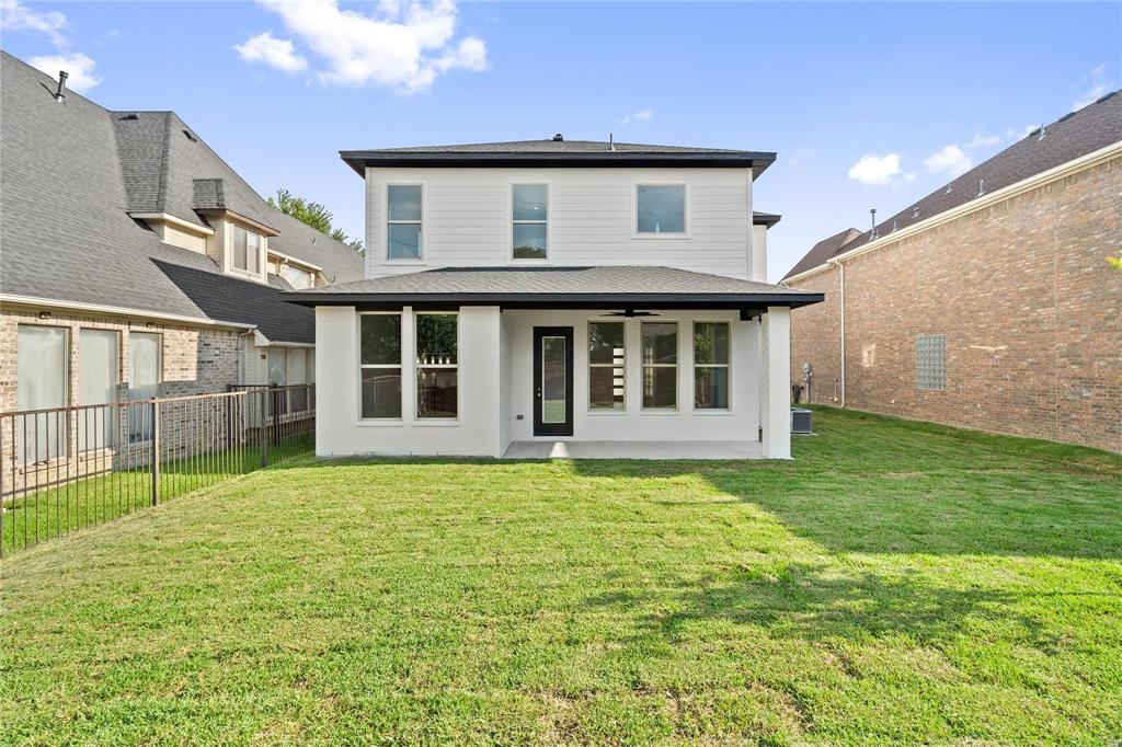 907 Saint George Place, DeSoto, TX 75115