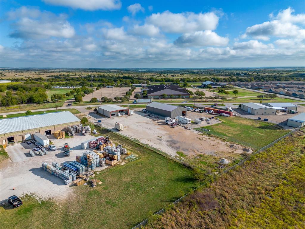 714 Hughie Long Road, Cresson, TX 76035