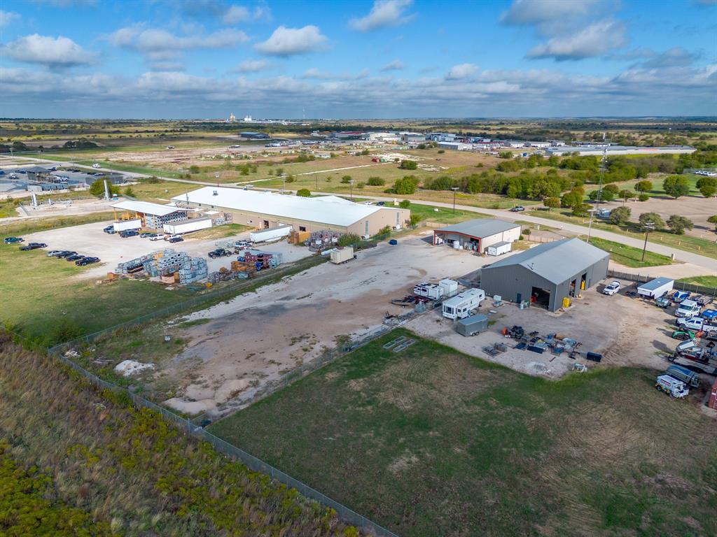 714 Hughie Long Road, Cresson, TX 76035