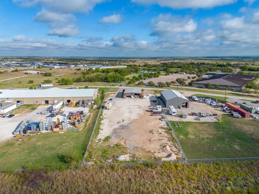 714 Hughie Long Road, Cresson, TX 76035