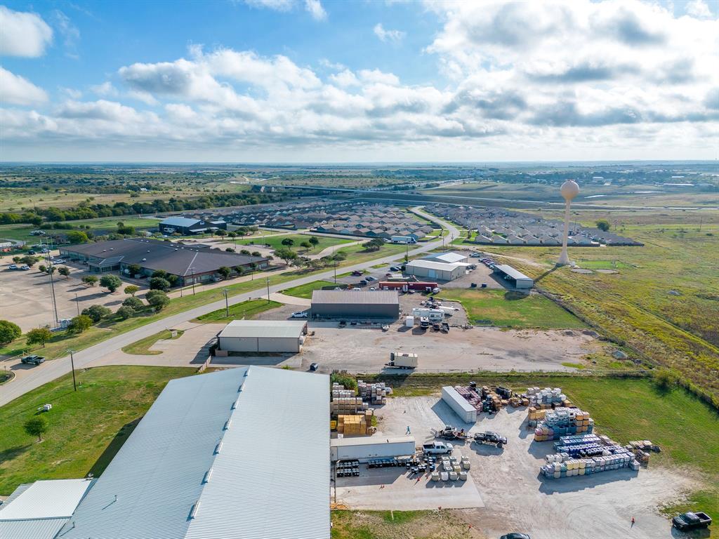 714 Hughie Long Road, Cresson, TX 76035