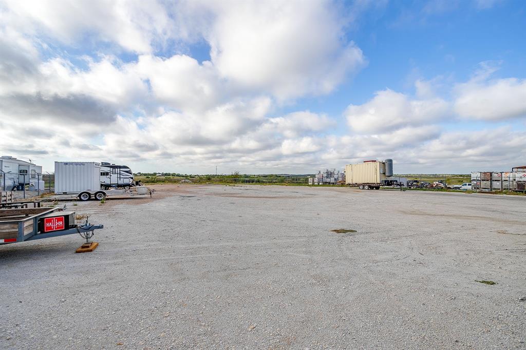 714 Hughie Long Road, Cresson, TX 76035