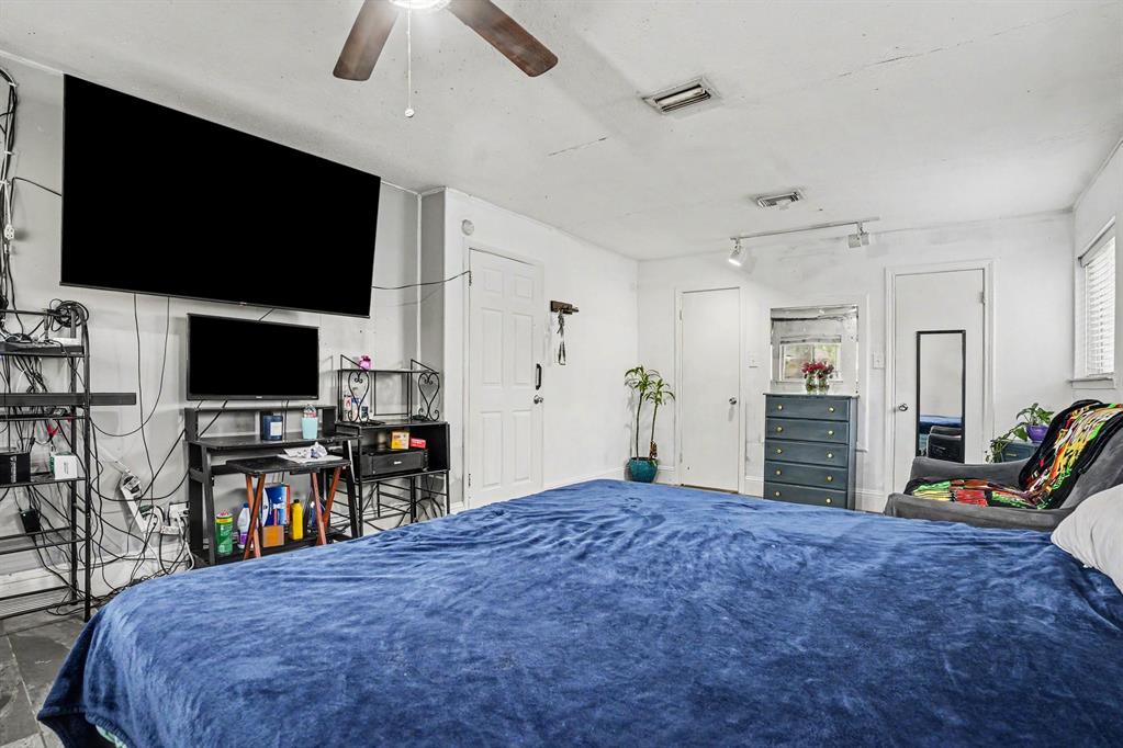 310 Blueberry Drive, Duncanville, TX 75116