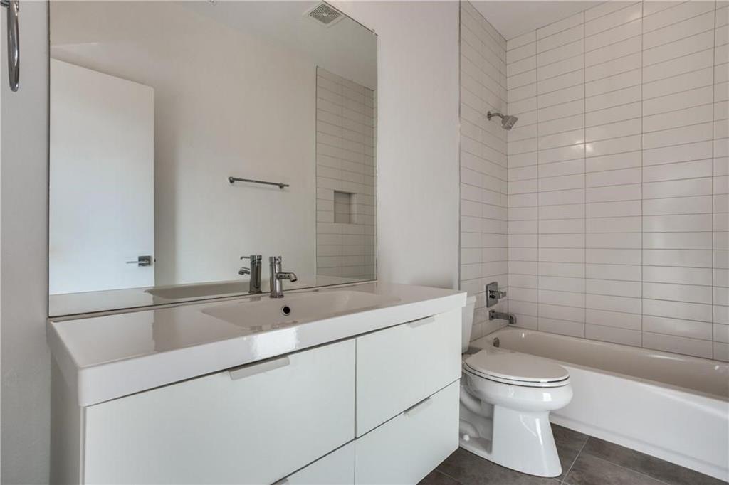 805 Melba Street, #B, Dallas, TX 75208