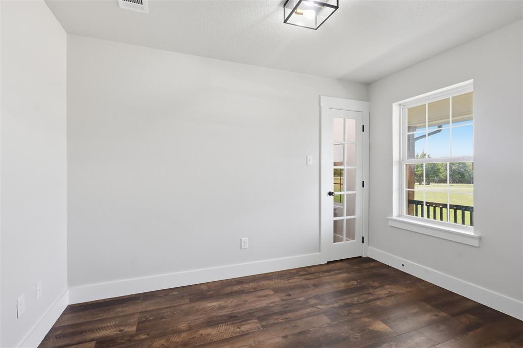 Office/flex space
