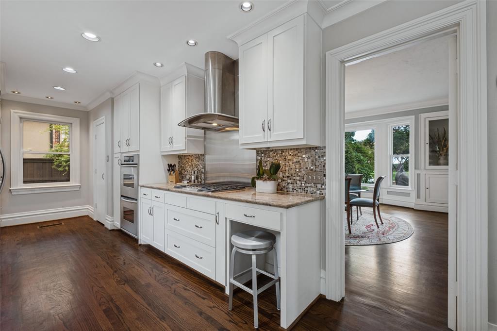 6703 Country Club Circle, Dallas, TX 75214