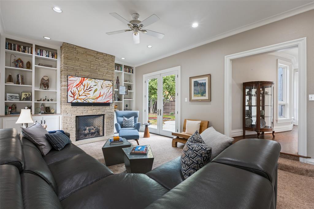 6703 Country Club Circle, Dallas, TX 75214