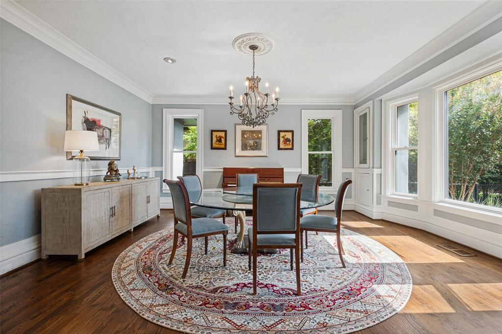 6703 Country Club Circle, Dallas, TX 75214