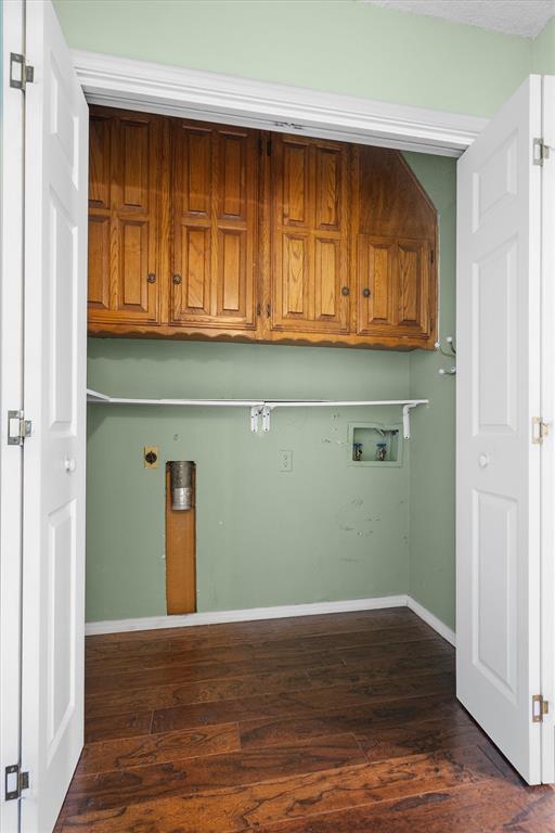 Full-sized laundry room with ample storage