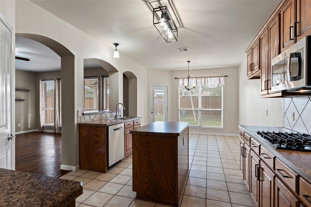 320 Montana Trail, Murphy, TX 75094