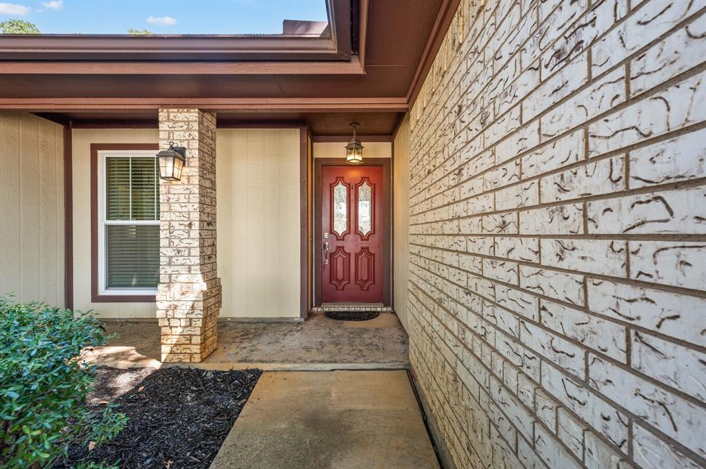 3500 Primrose Lane, Bedford, TX 76021