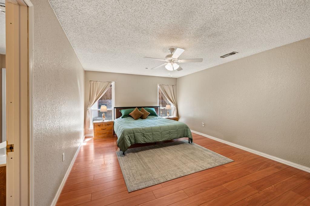 3500 Primrose Lane, Bedford, TX 76021