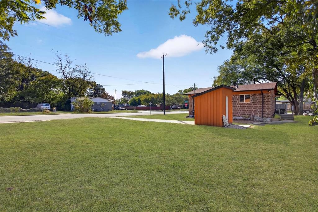 421 Wallace Drive, Garland, TX 75041