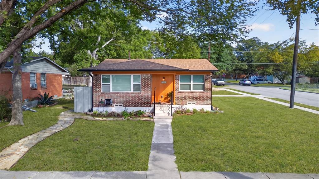421 Wallace Drive, Garland, TX 75041