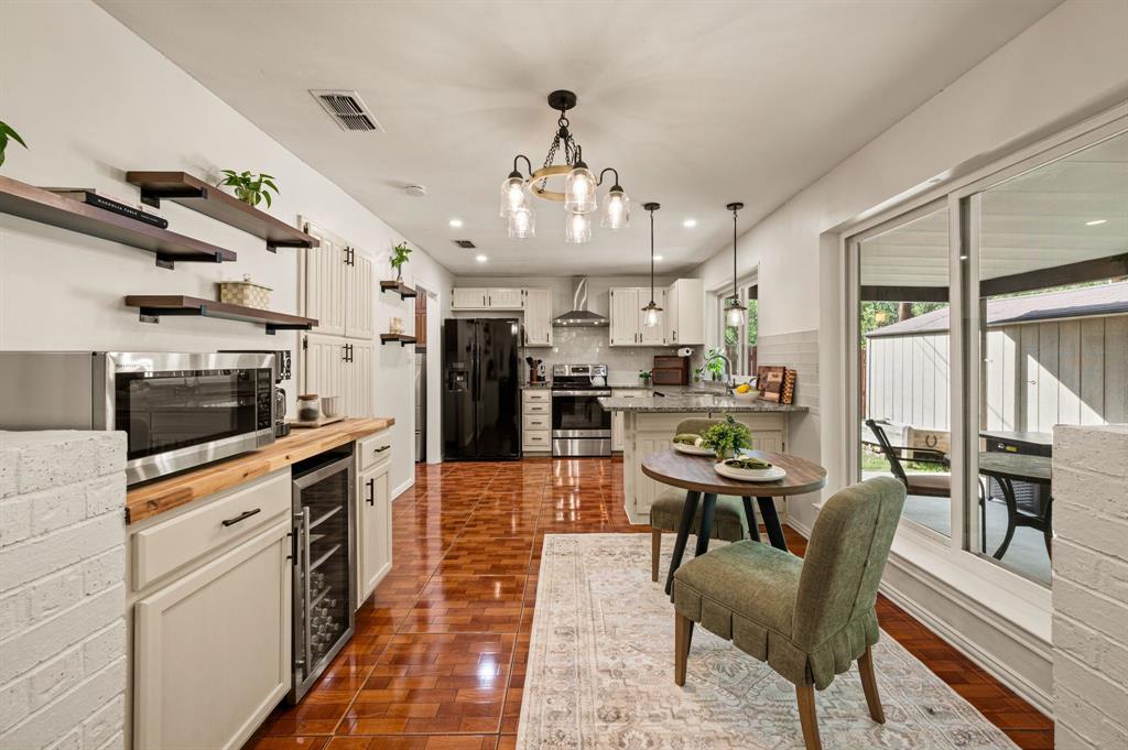 1121 Timbercreek Road, Benbrook, TX 76126 1121 Timbercreek Road, Benbrook, TX 76126