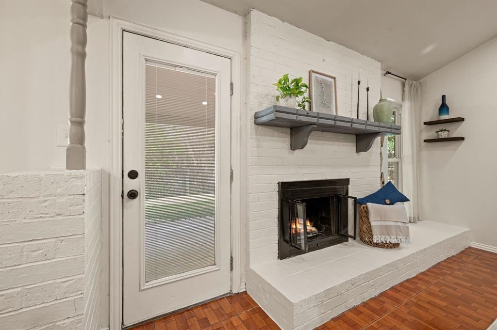 1121 Timbercreek Road, Benbrook, TX 76126