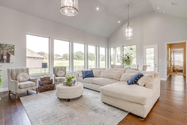 So much natural light and high ceilings