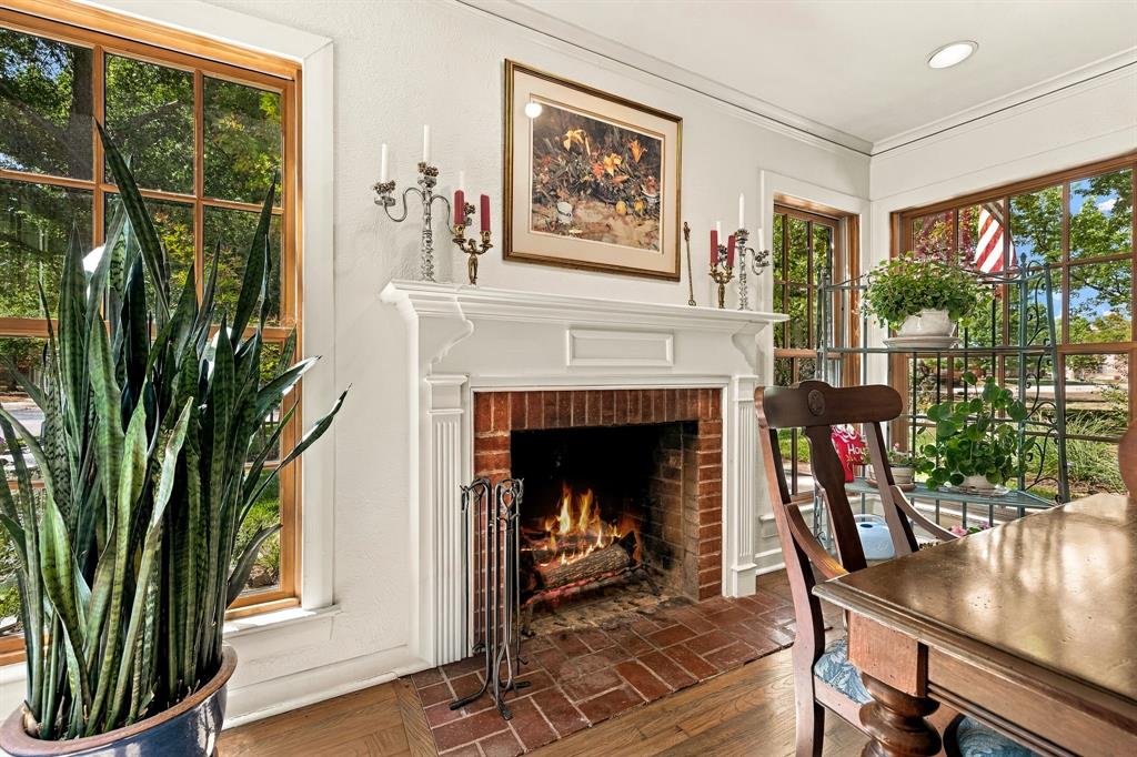 612 Northlake Drive, Dallas, TX 75218