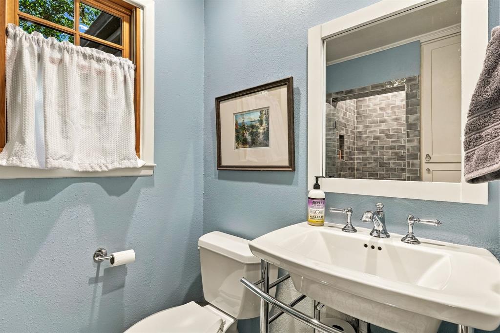 612 Northlake Drive, Dallas, TX 75218