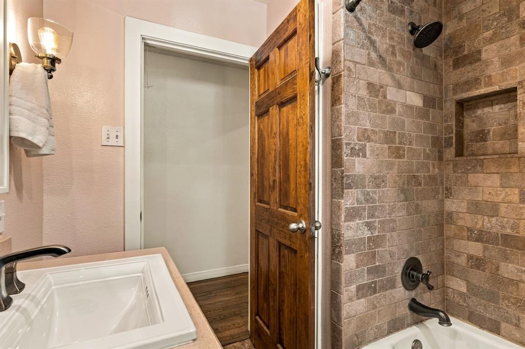 612 Northlake Drive, Dallas, TX 75218