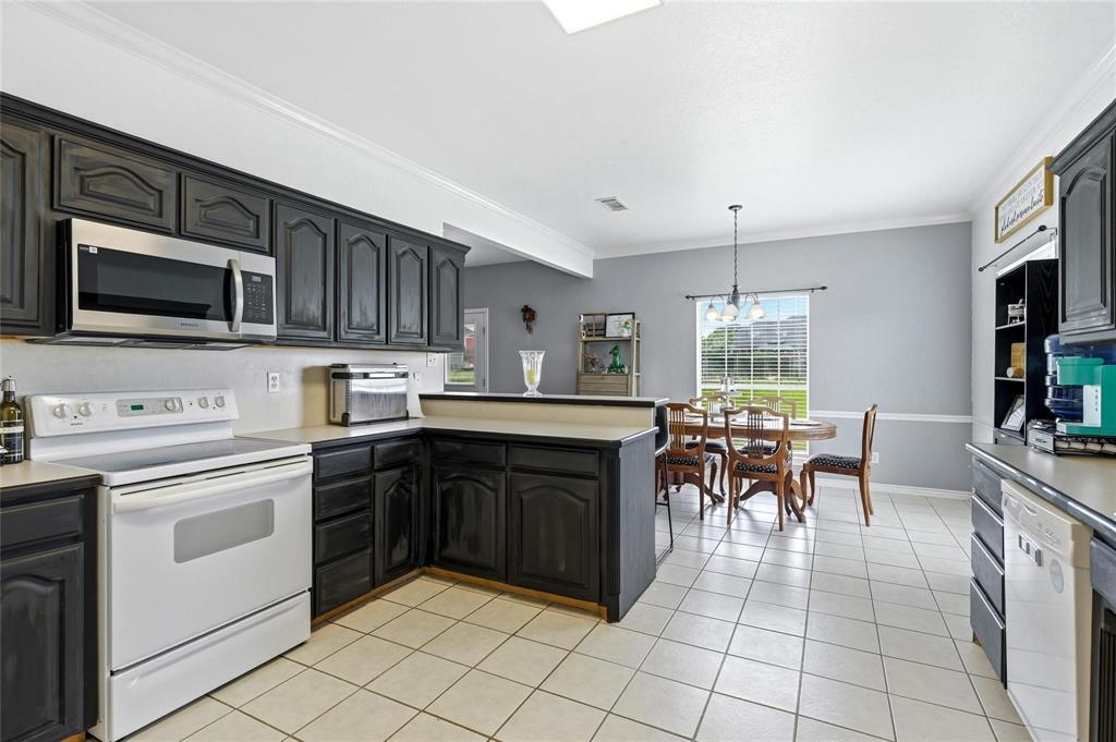 408 Sunshine Trail, Bells, TX 75414