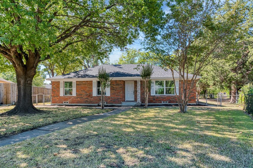 1522 Gillette Circle, Dallas, TX 75217
