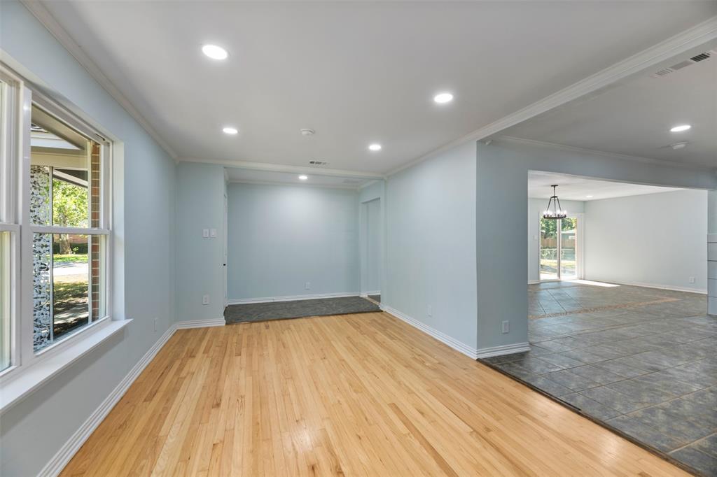 1522 Gillette Circle, Dallas, TX 75217