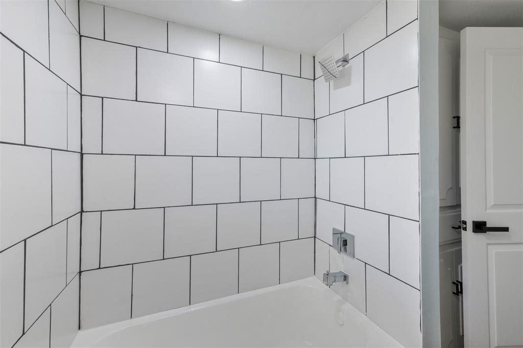 1522 Gillette Circle, Dallas, TX 75217
