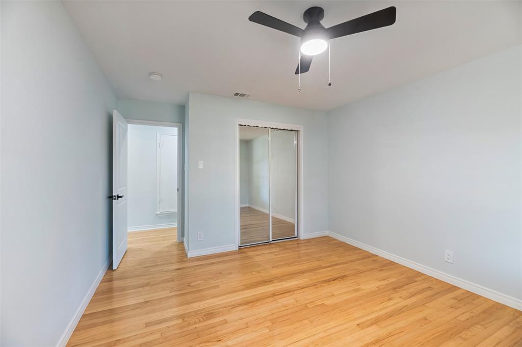 1522 Gillette Circle, Dallas, TX 75217