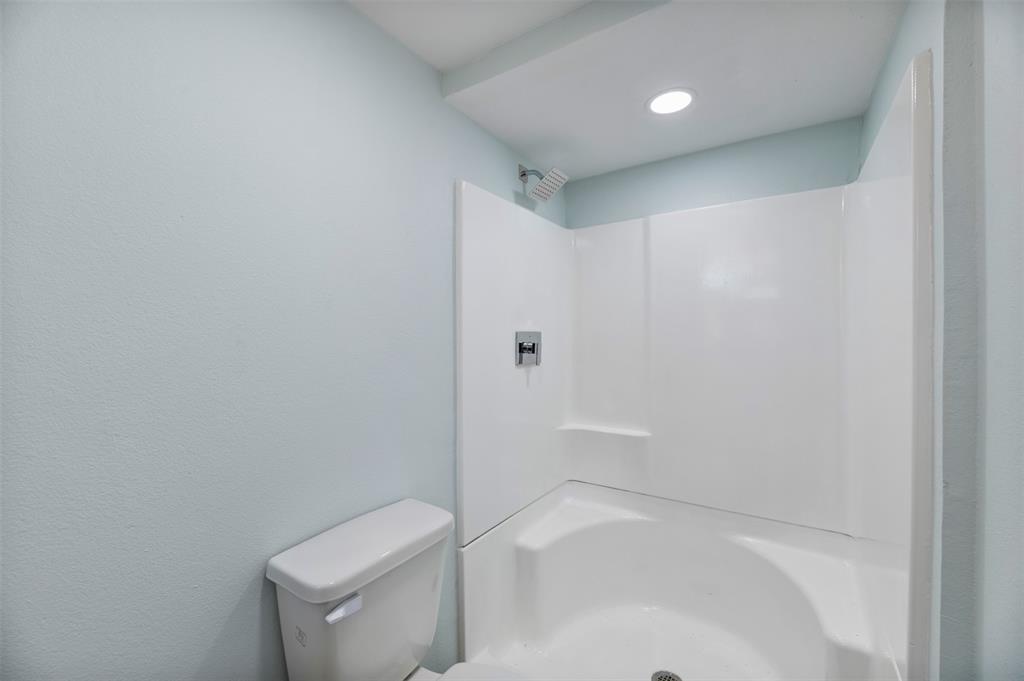 1522 Gillette Circle, Dallas, TX 75217