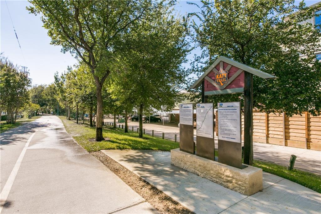 Complex backs up to the Katy Trail!!