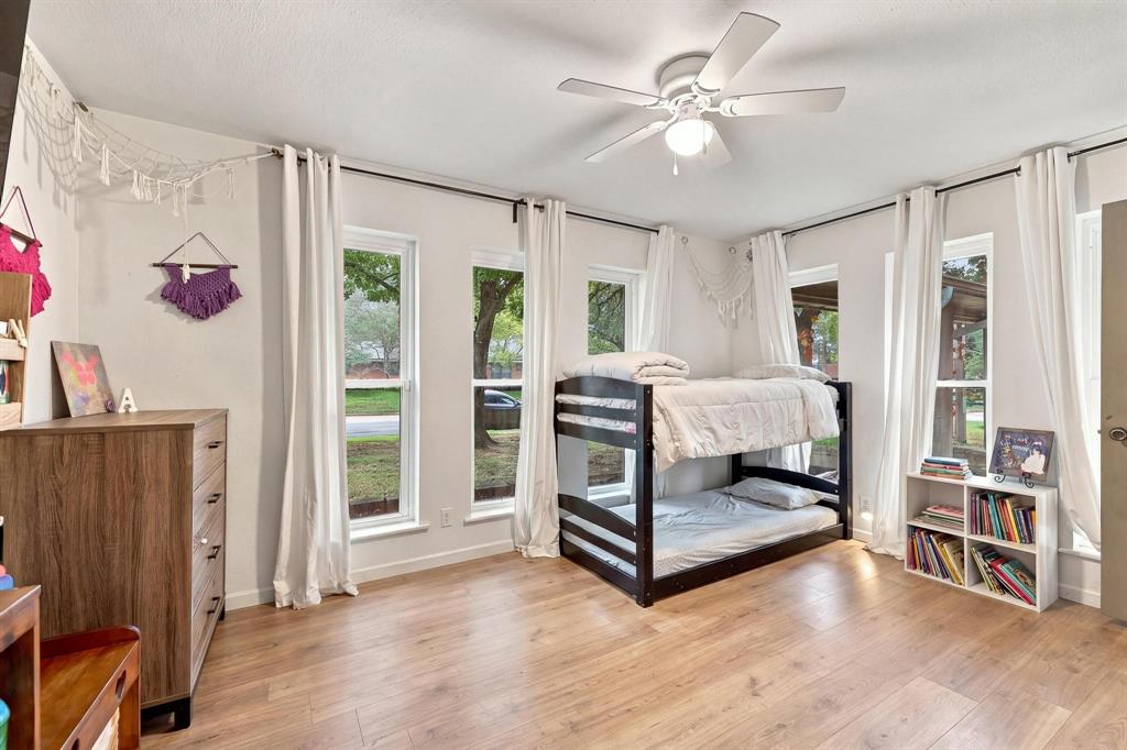 1908 Nancy Lea Drive, Bonham, TX 75418