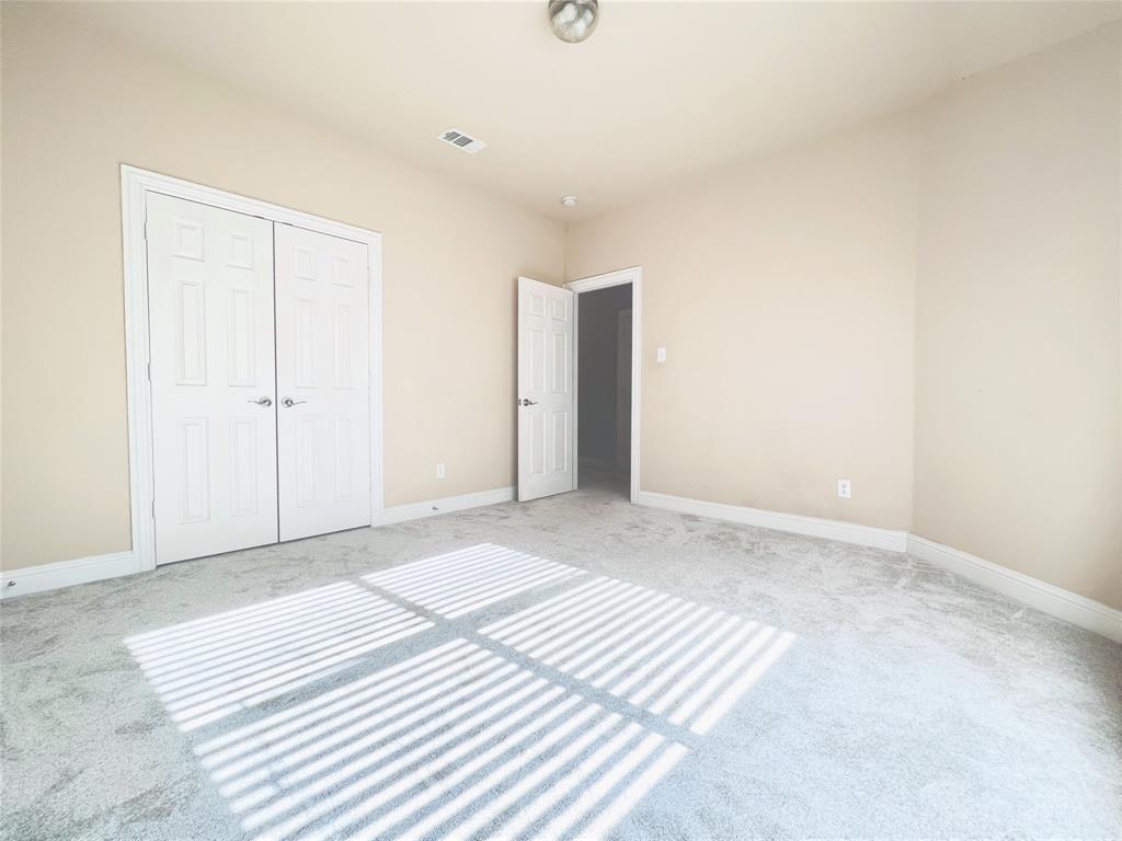 436 Fuente, Irving, TX 75039