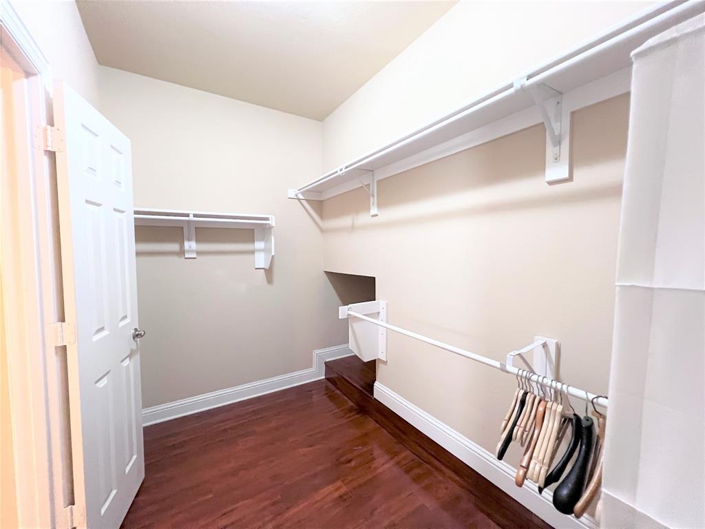 436 Fuente, Irving, TX 75039