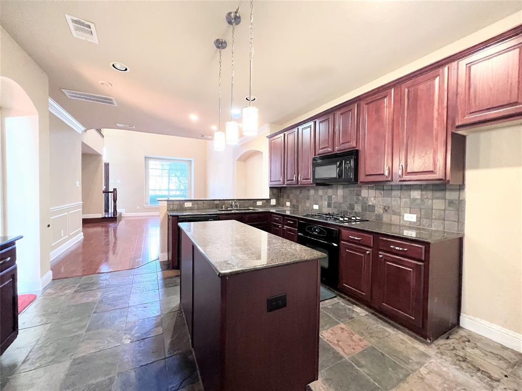 436 Fuente, Irving, TX 75039