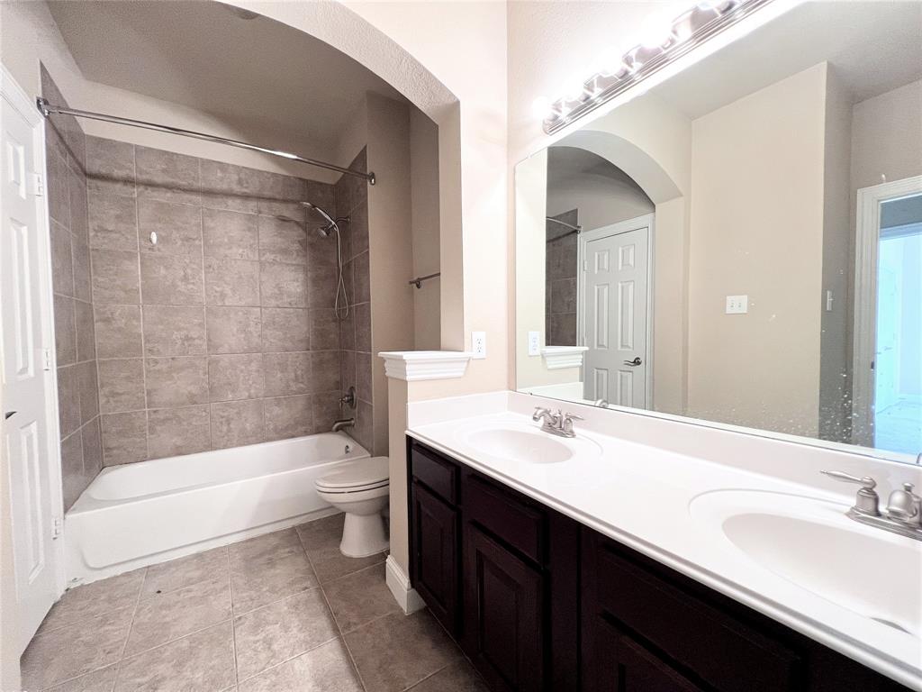 436 Fuente, Irving, TX 75039